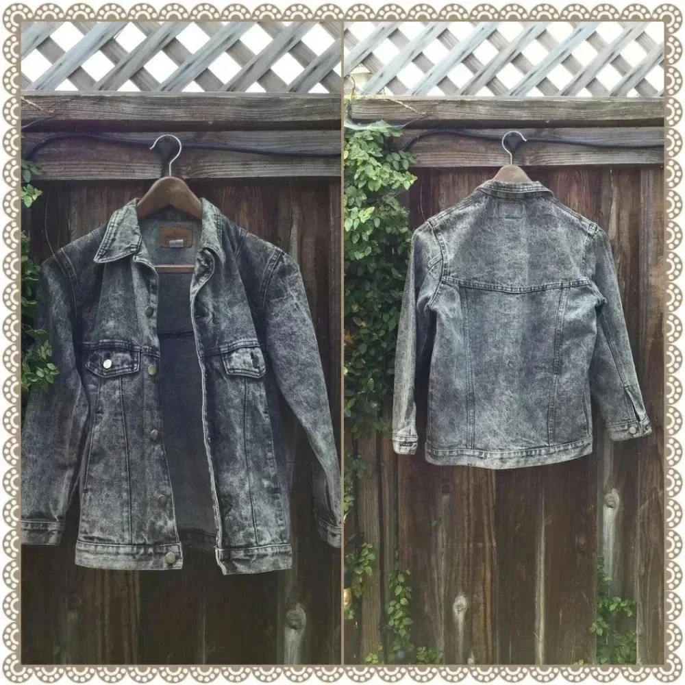 Vintage 80s Acid Washed Black Grey Distressed Denim Jean Boyfriend Jean Jacket
